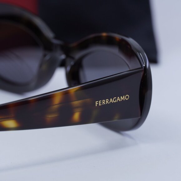 Final Price! Salvatore Ferragamo SF2003S 241 Havana Sunglasses display picture 3